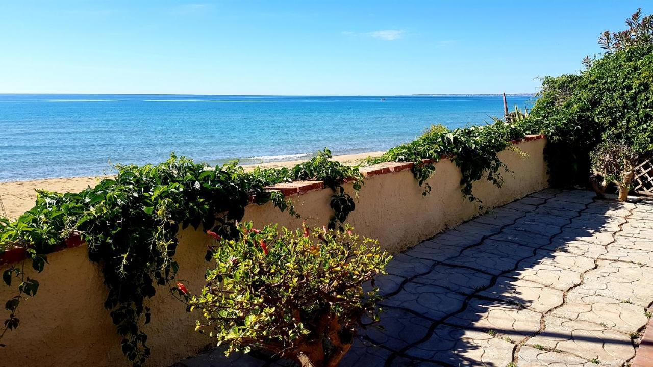 Casa La Conchiglia Sulla Spiaggia Lido di Noto Exterior photo