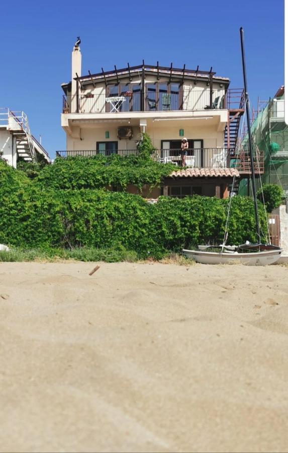 Casa La Conchiglia Sulla Spiaggia Lido di Noto Exterior photo